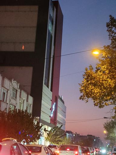 عکس مجتمع تجاری اداری گلشن