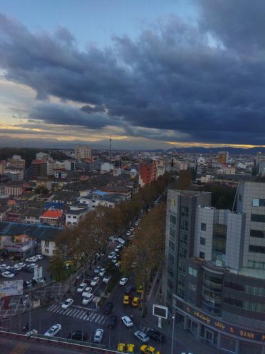 کافی‌شاپ پاییز