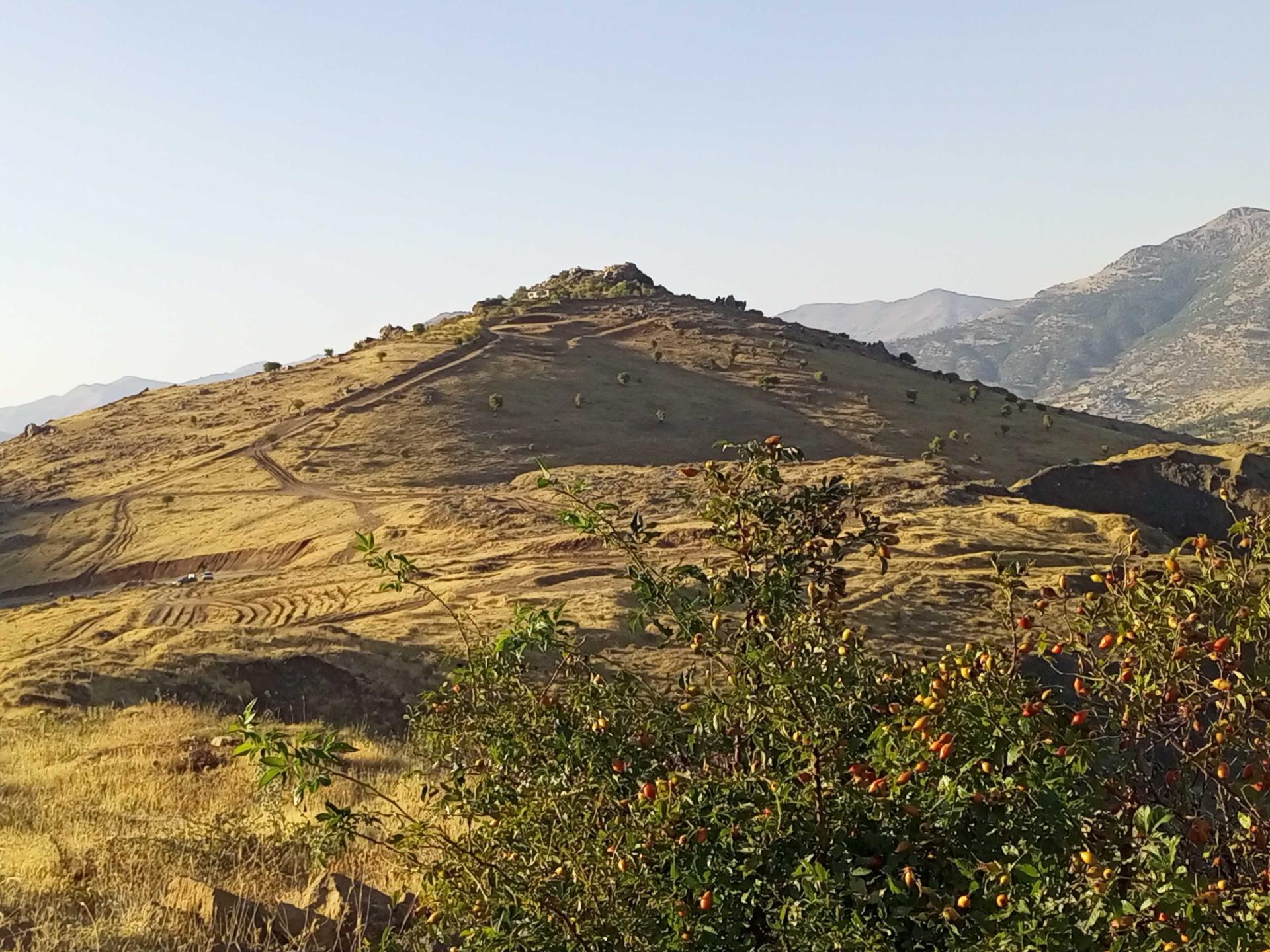 عکس کوه جنیره