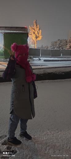 عکس زمین ورزشی حکمت