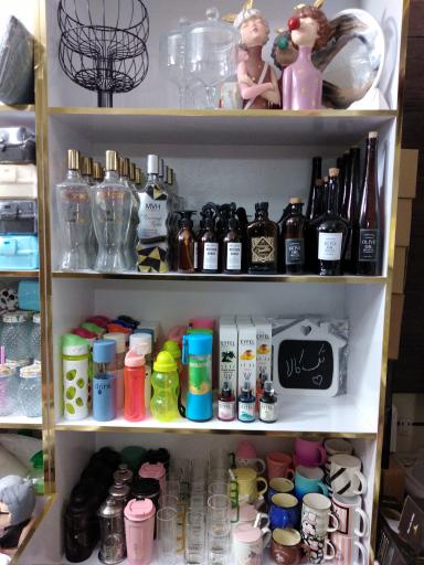 عکس فروشگاه کاشان تک کالا