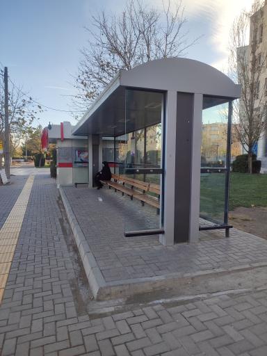 عکس ایستگاه اتوبوس میدان حجاب