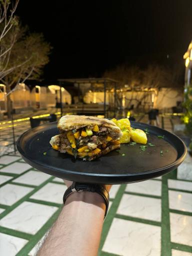 عکس کافه رستوران شونیشت