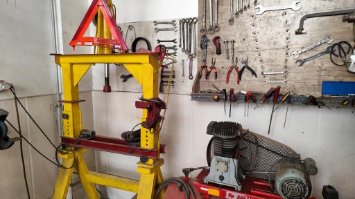 عکس لوله کشی کامیون و دیاگ سه محور تهران ترمز