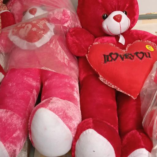 عکس عروسک فروشی رضا