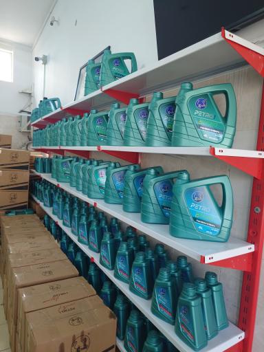 عکس عاملیت روغن موتور پترو وان 