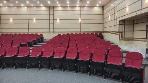 عکس سالن اجتماعات دکتر رضا گل‌نراقی
