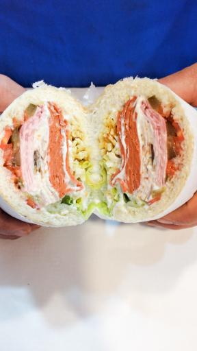 عکس ساندویچ سرد آبی