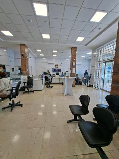 عکس بانک تجارت