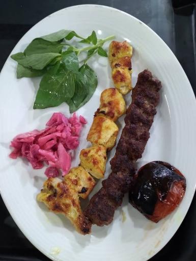 عکس رستوران گل نرگس