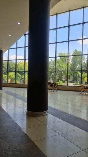 عکس کتابخانه مرکزی تبریز