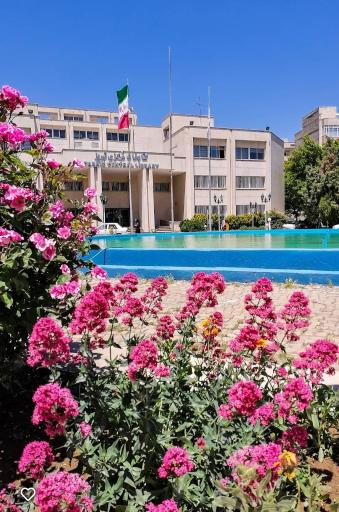 عکس کتابخانه مرکزی تبریز