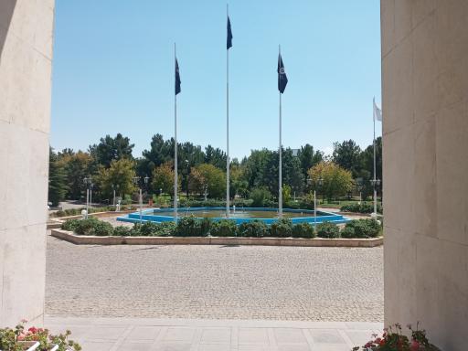 عکس کتابخانه مرکزی تبریز