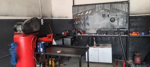 عکس خدمات فنی خودروهای داخلی و خارجی دایناتیک