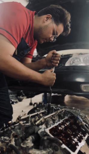 عکس خدمات فنی خودروهای داخلی و خارجی دایناتیک