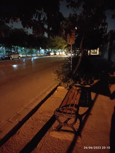 عکس قائم ۳۳