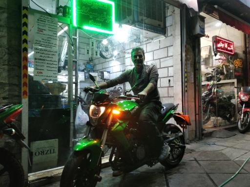 عکس تعمیرگاه موتور سیکلت سید