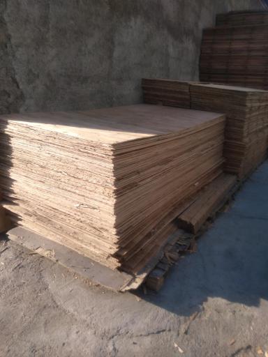 عکس چوب فروشی ممی زاده