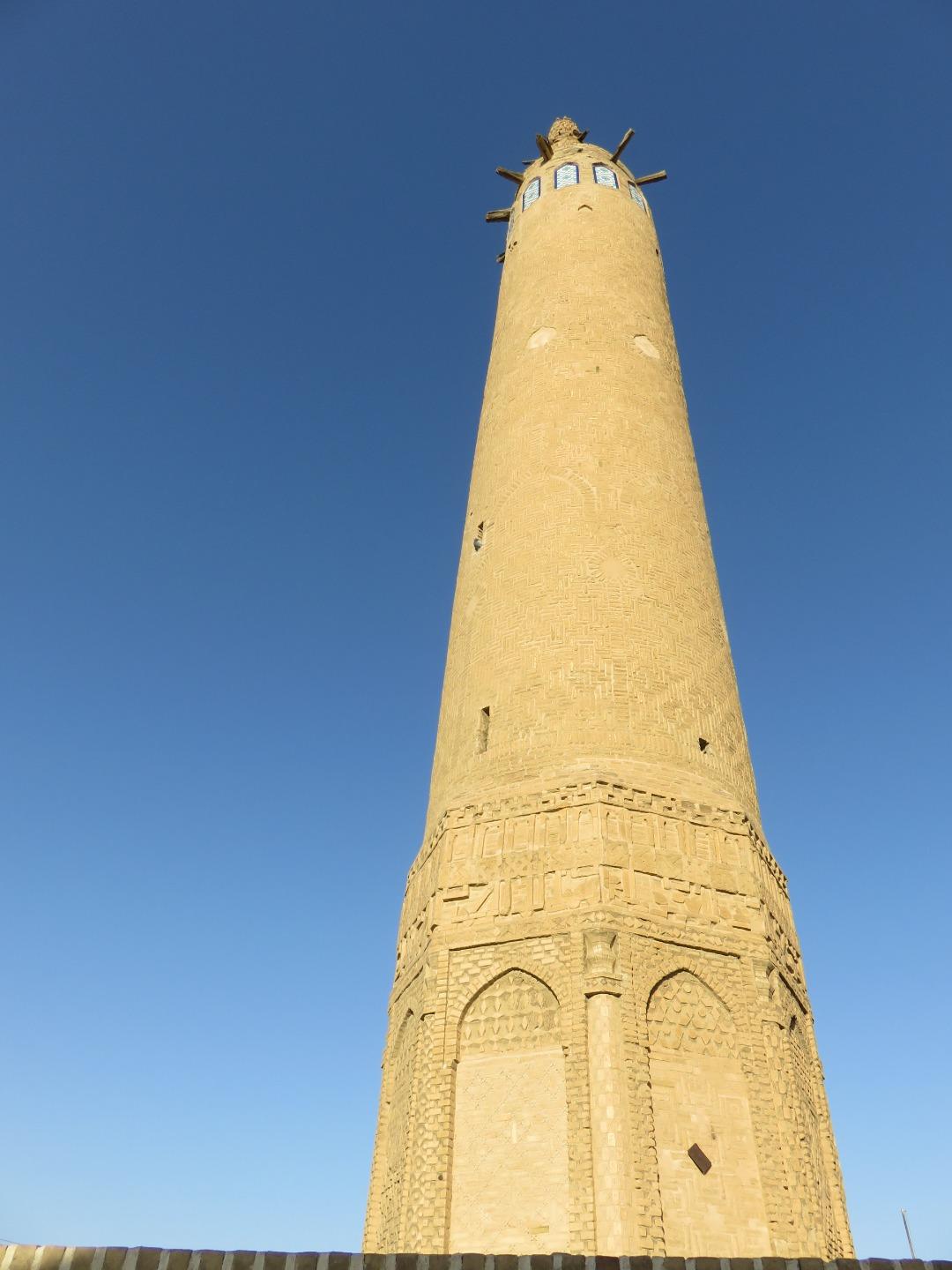 عکس مناره سلجوقی (میل گلپایگان)