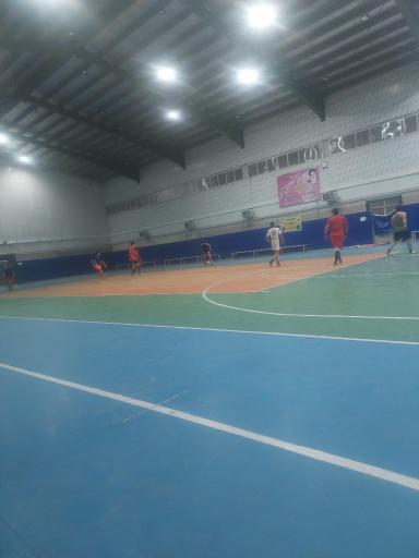 عکس سالن ورزشی