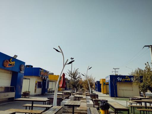 عکس بازار فلافل شاهین شهر