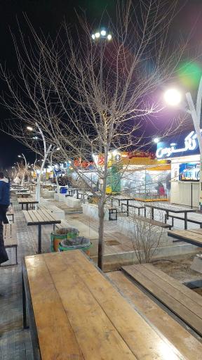 عکس بازار فلافل شاهین شهر