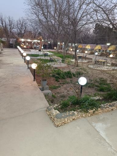 عکس کافه باغ بهشت پنهان شیراز