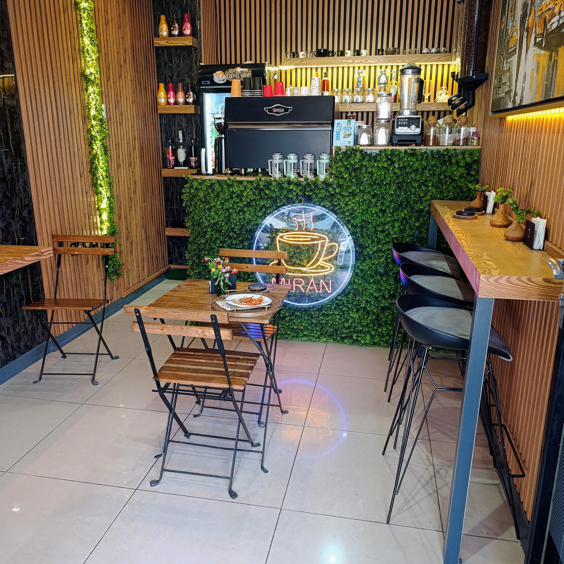 عکس کافه صبحانه میران