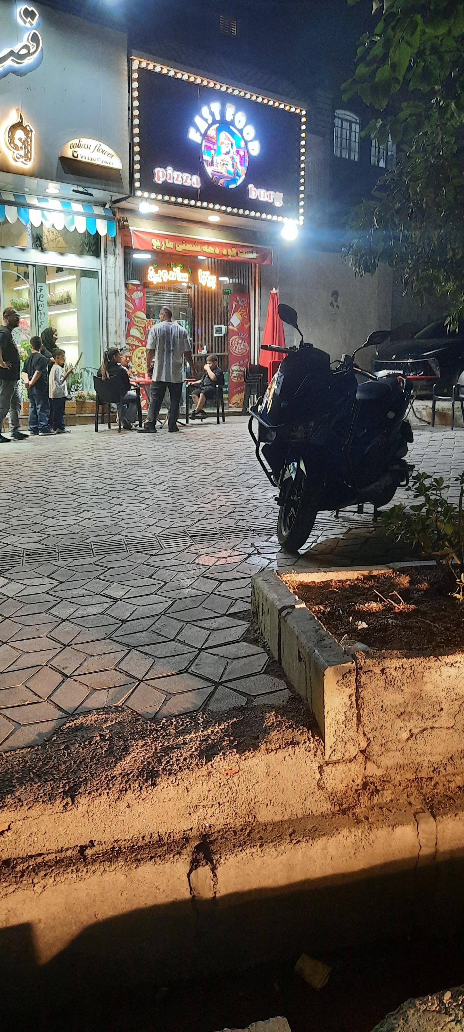 عکس فست فود ماریو