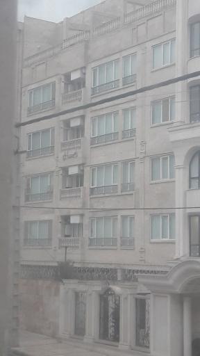 عکس ساختمان احسان