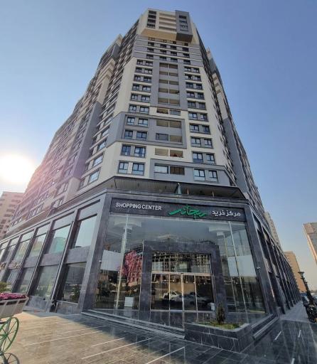 عکس فروشگاه لباس کودک لوپی