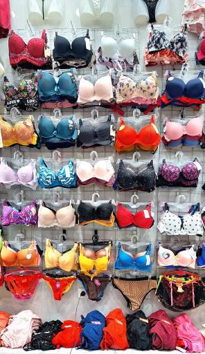 عکس پوشاک و لباس زیر بانو وان