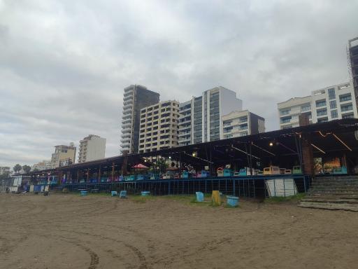 عکس کافه رستوران دلفین