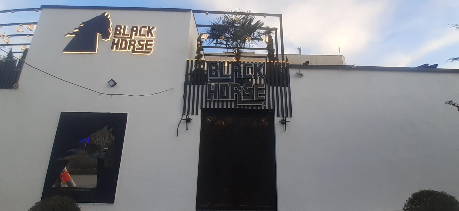 عکس کافه رستوران بلک هورس