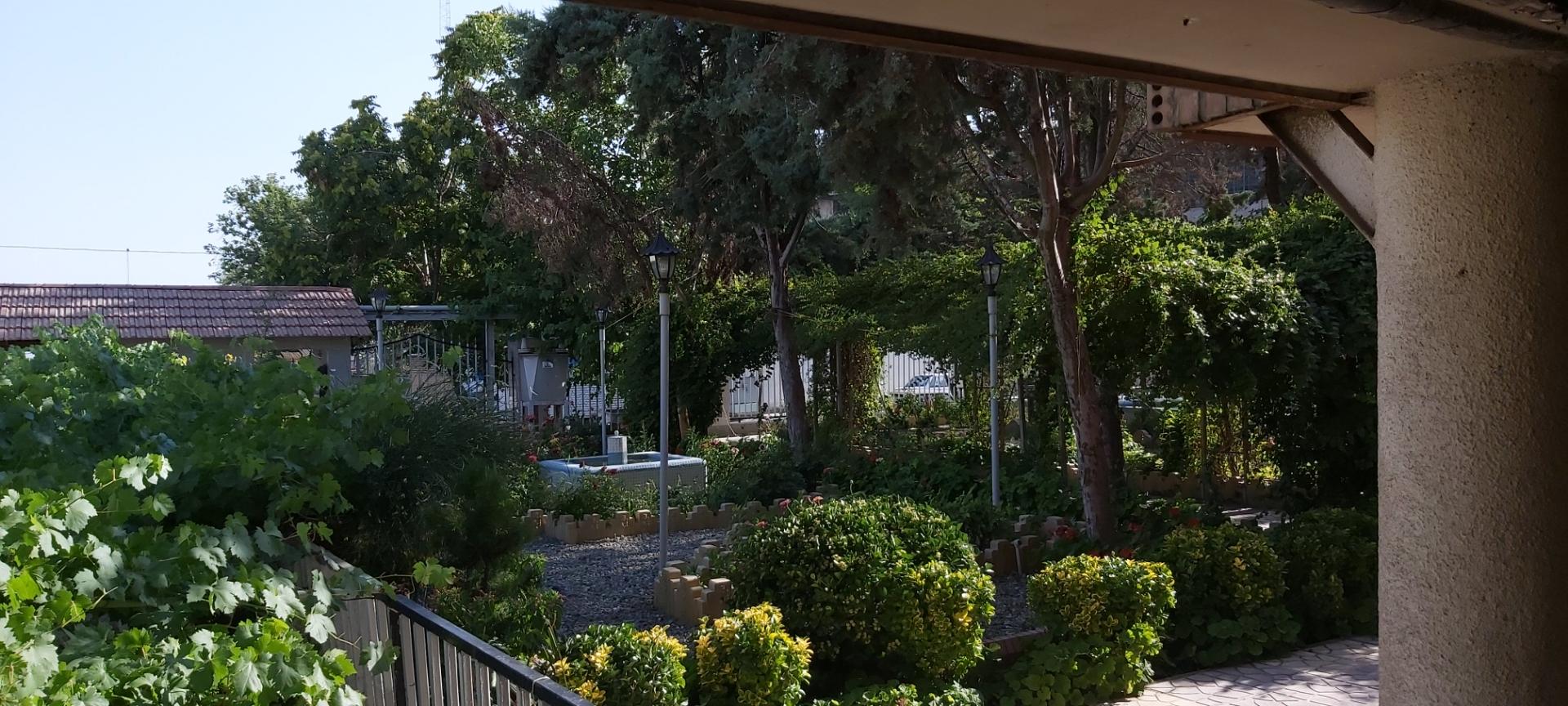 عکس مجتمع مسکونی سروستان