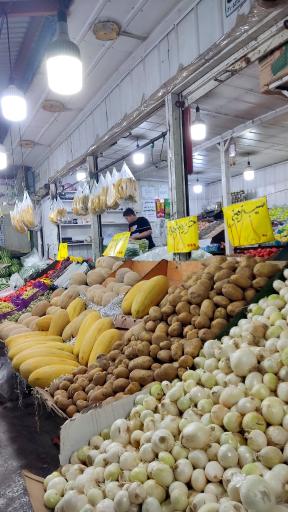 عکس غرفه میوه فروشی