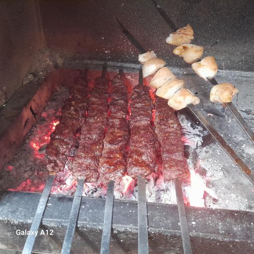 عکس کبابی زنده رود بختیاری