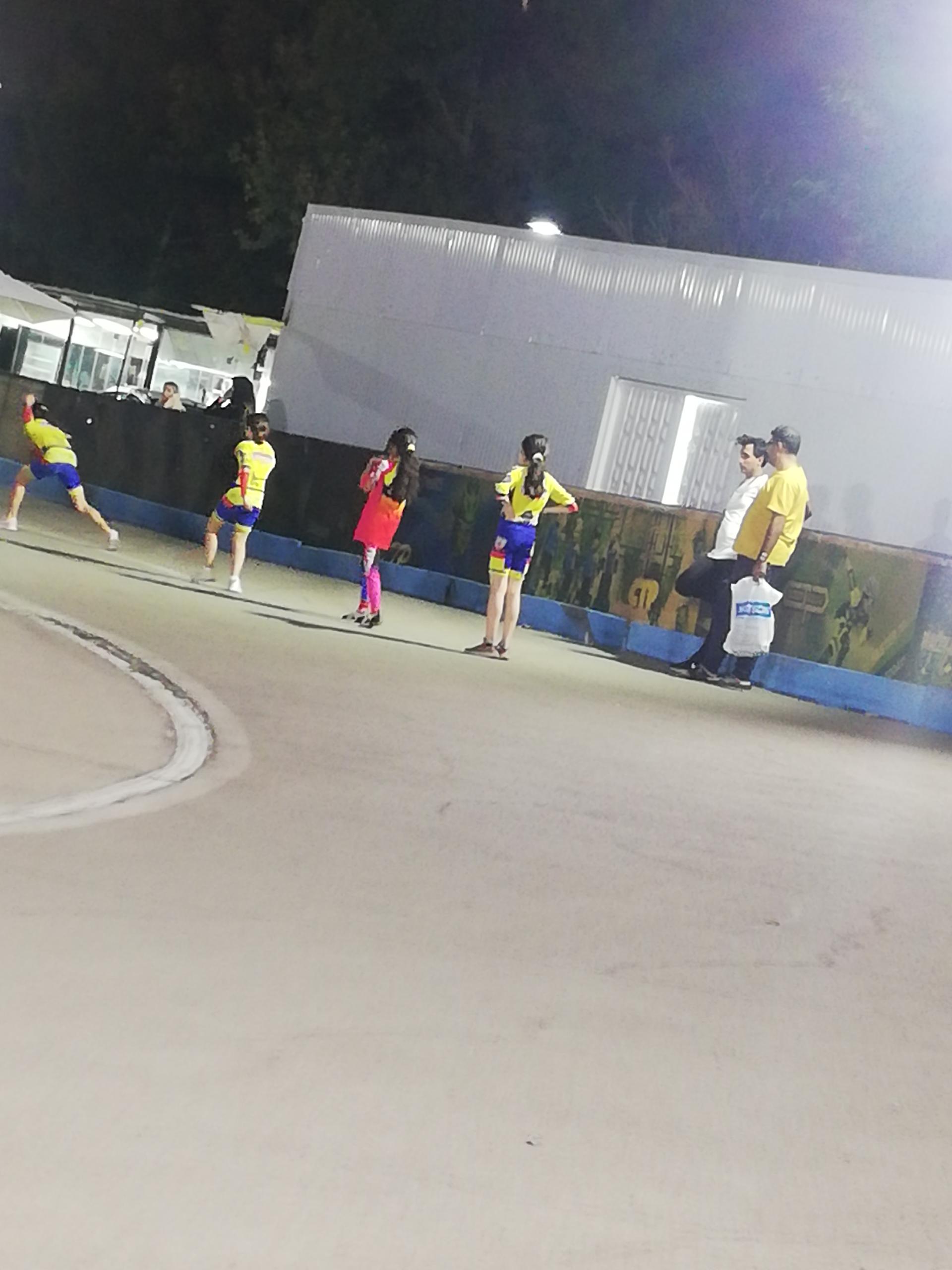 عکس شهربازی و اسکیت امید شرق