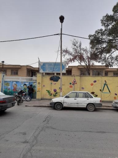 عکس مدرسه ابتدایی دخترانه و پسرانه محمود تهرانی