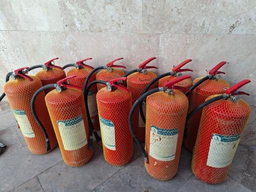 عکس شارژ کپسول آتش نشانی کیمیا کپسول