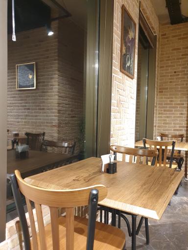 عکس کافه و رستوران موتا