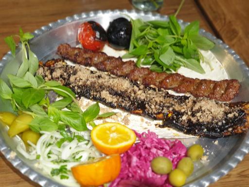 عکس کافه و رستوران موتا