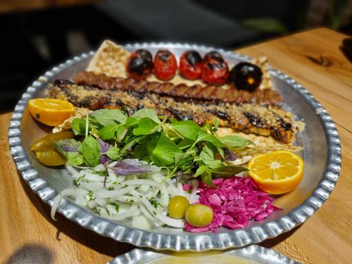 عکس کافه و رستوران موتا