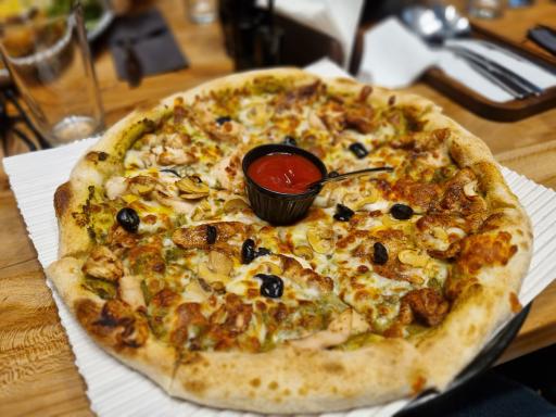 عکس کافه و رستوران موتا