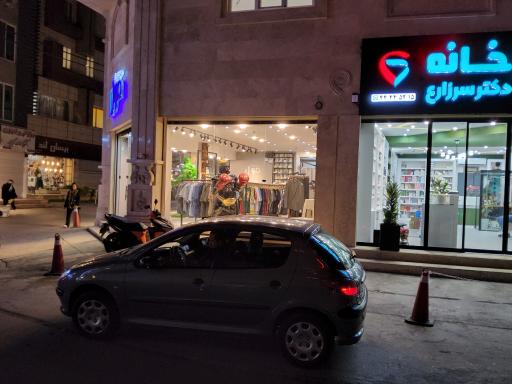 عکس فروشگاه پوشاک سایز بزرگ مولا