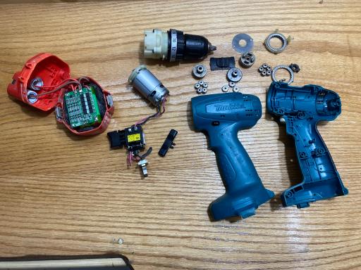 عکس تعمیر و اجاره ابزار