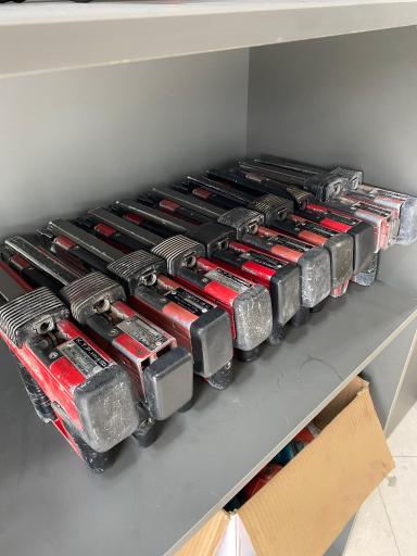 عکس تعمیر و اجاره ابزار