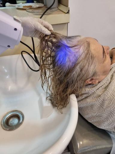 سالن زیبایی اسکالپ زرنگار