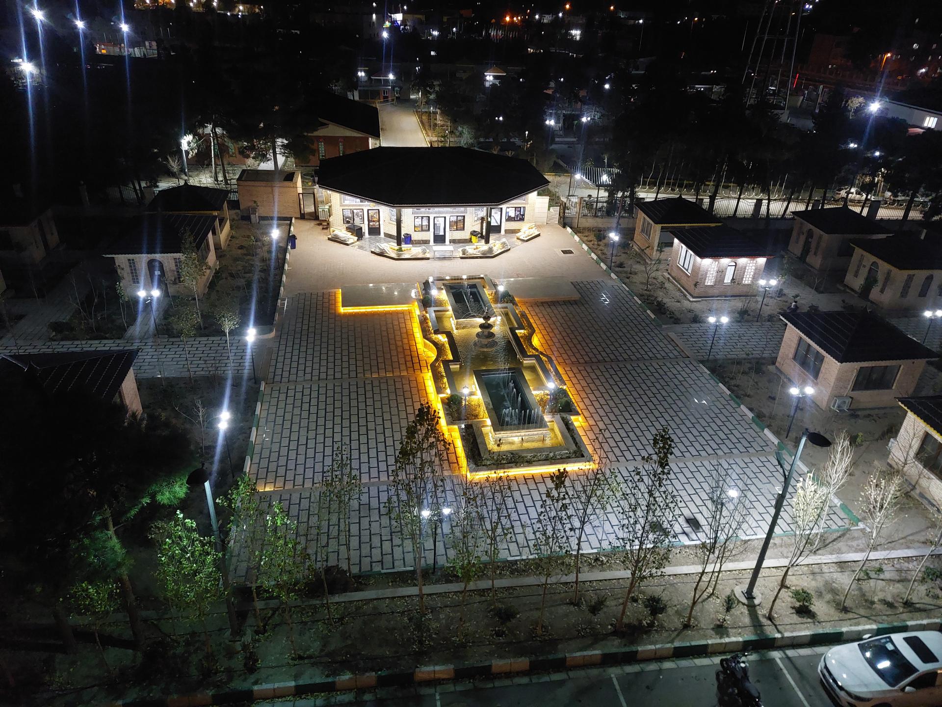 عکس باغ رستوران ترنج