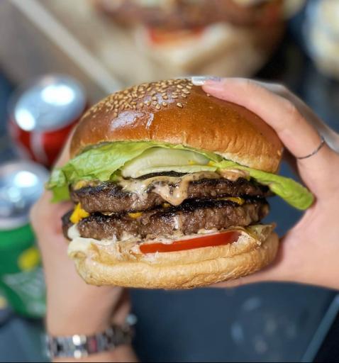 عکس برگر طهرونی (برگر شاپ)